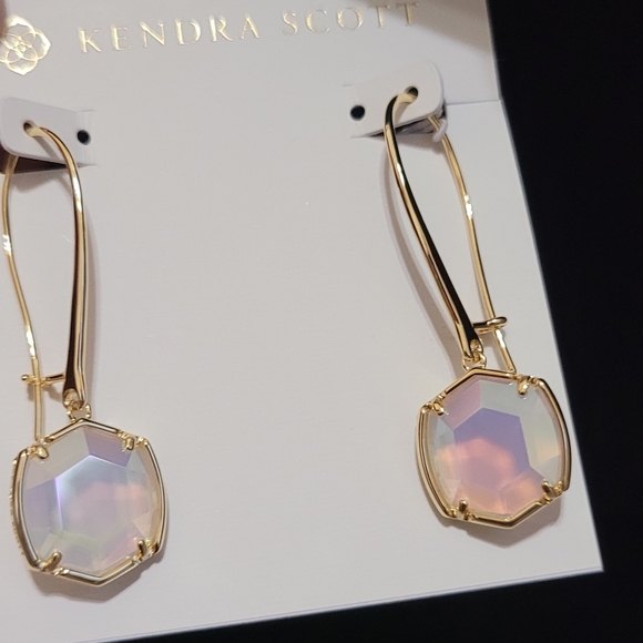 NWT Kendra Scott Earrings Iridescent Opalite in Gold - Picture 8 of 16